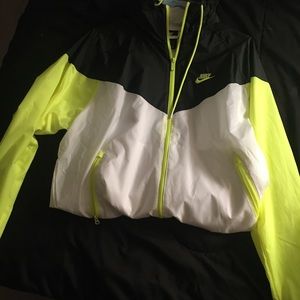 nike windbreaker